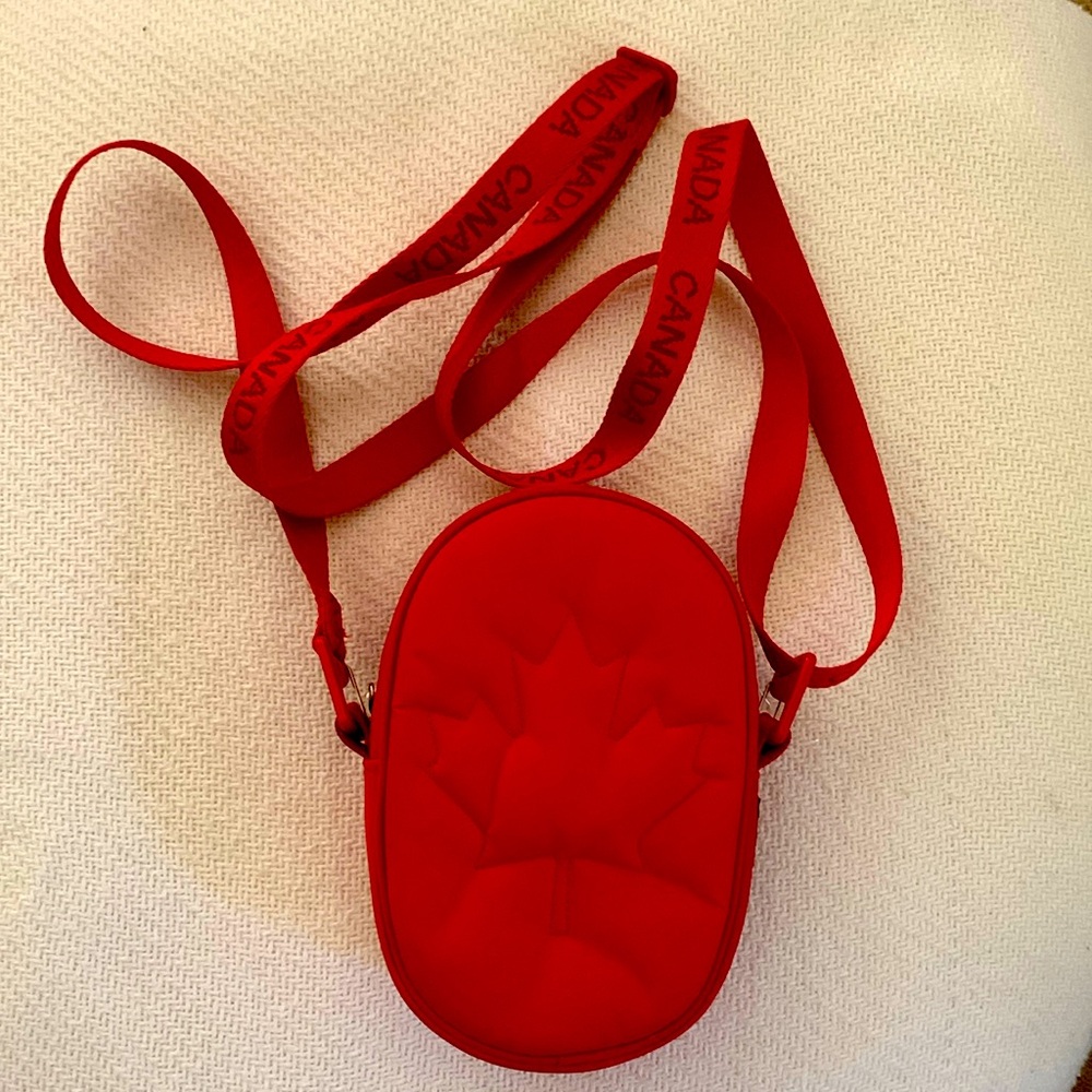 Lululemon Crossbody Canadian Edition